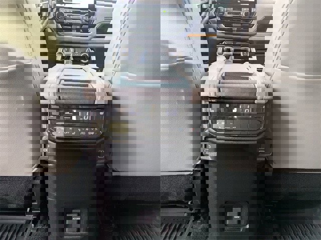 Used 2025 Toyota Grand Highlander FWD image 19