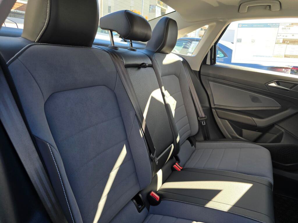 New 2027 Volkswagen Jetta SE FWD image 14