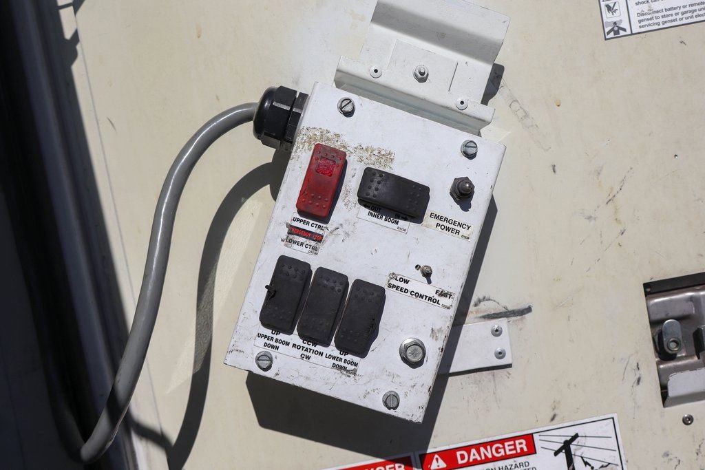 Used 2012 Ford F550 2WD Regular Cab Super Duty w/ PWR Equipment Group image 8