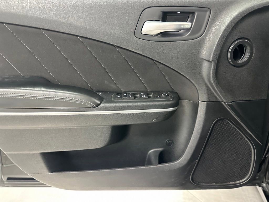 Used 2022 Dodge Charger SXT image 14