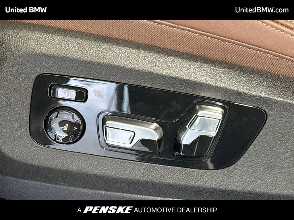 Certified 2026 BMW X7 xDrive40i AWD/4WD image 4