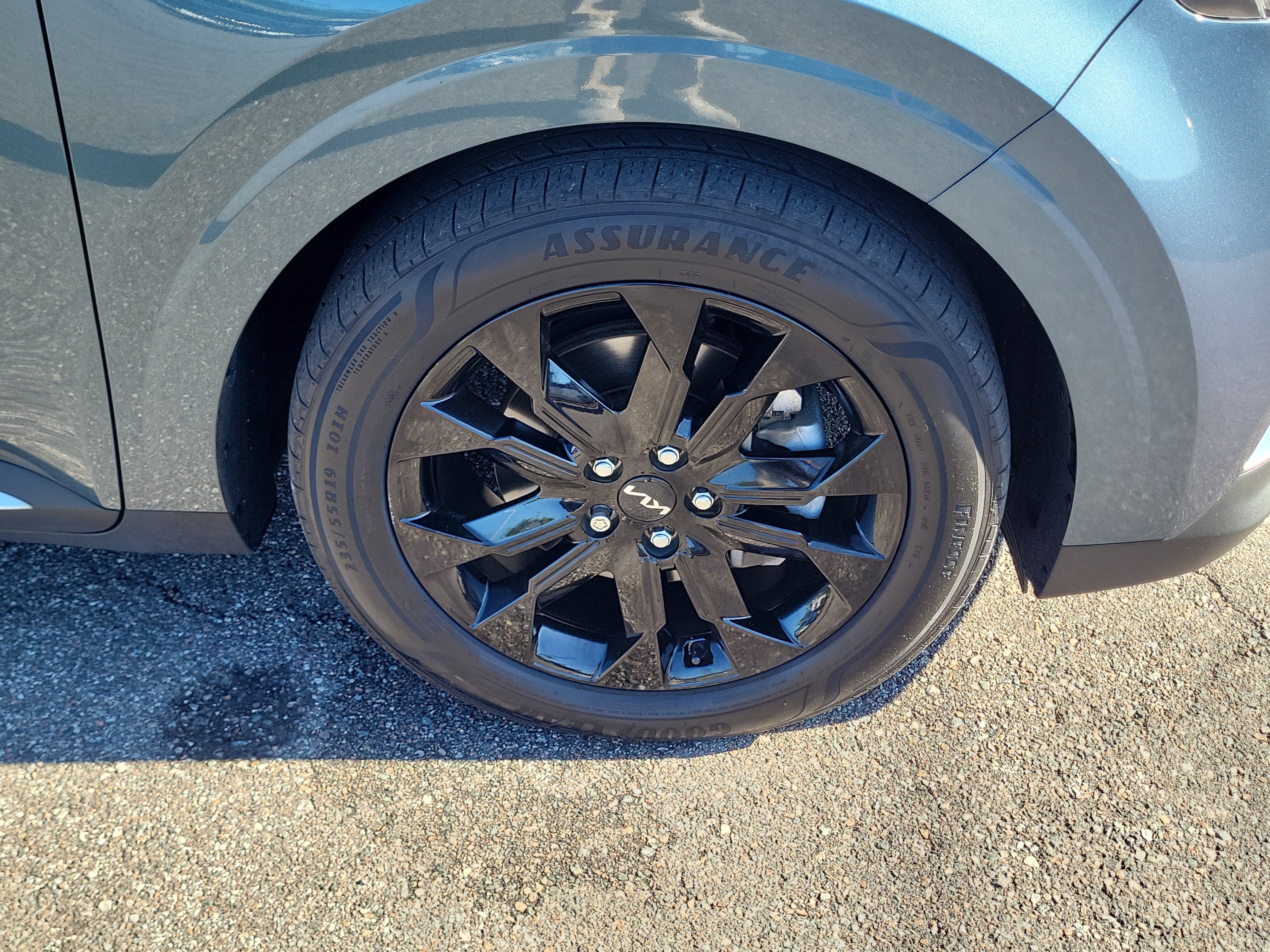 Certified 2024 Kia Carnival SX Prestige FWD image 42