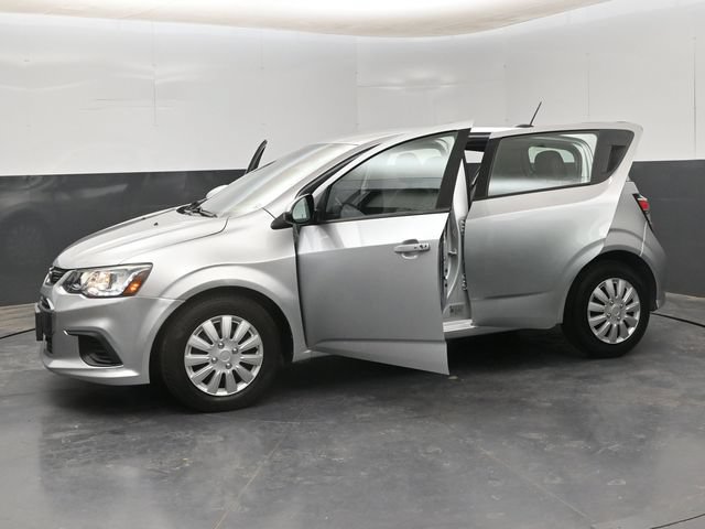 Used 2020 Chevrolet Sonic LT FWD image 29