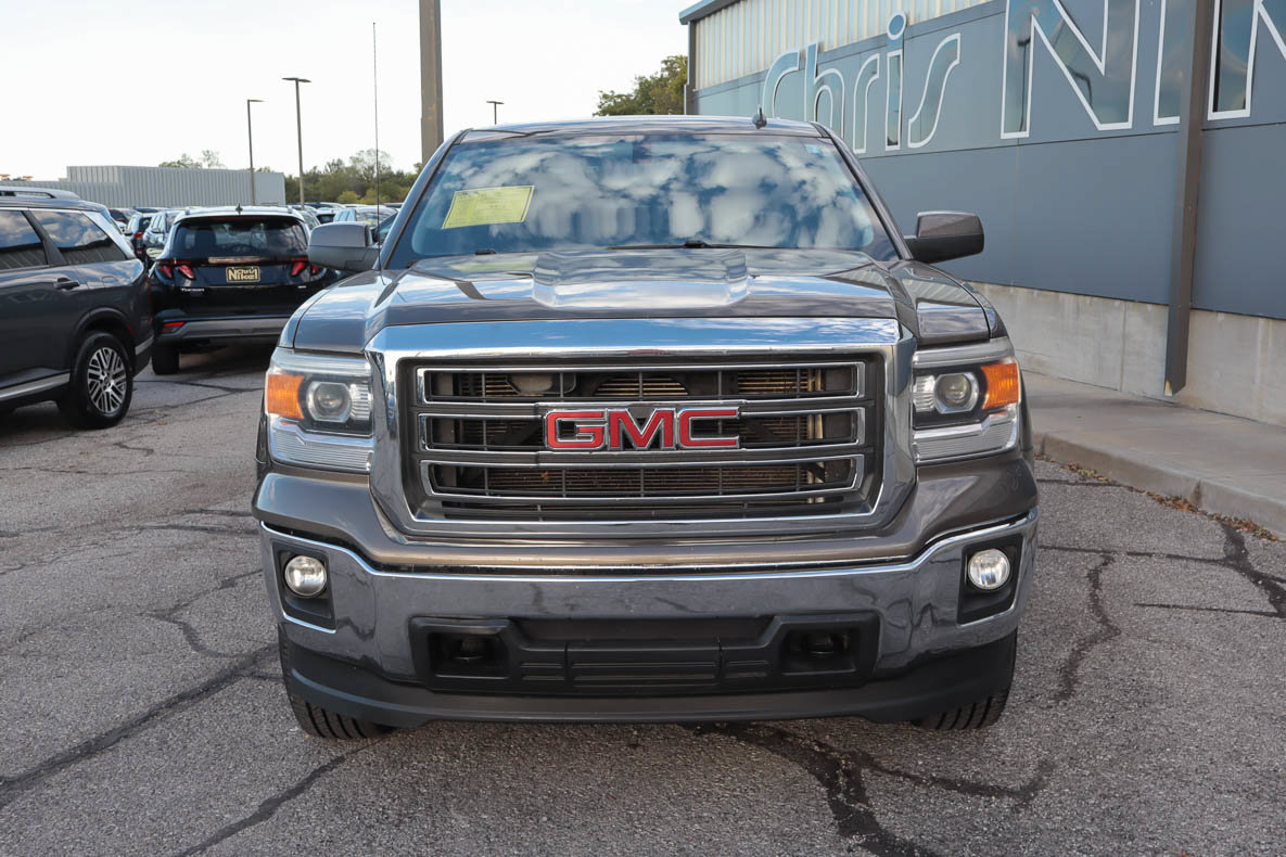 Used 2014 GMC Sierra 1500 SLE w/ SLE Value Package AWD/4WD image 2