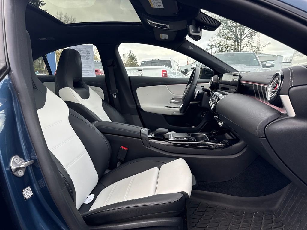 Used 2022 Mercedes-Benz CLA 35 AMG CLA 35 AMGᆴ image 11