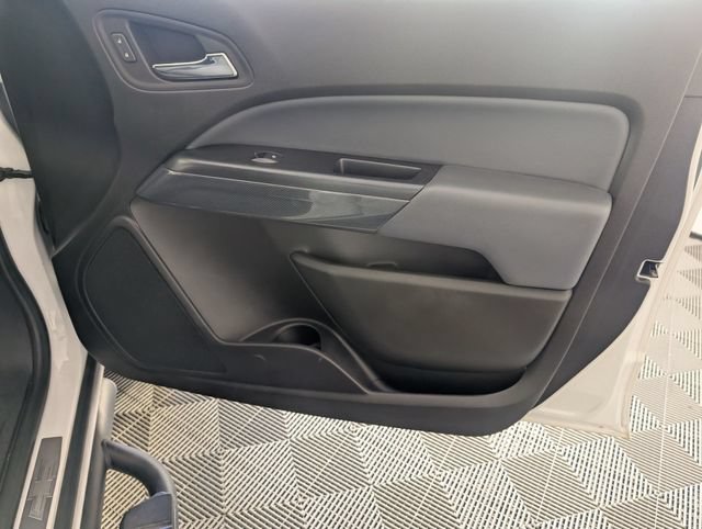 Used 2017 Chevrolet Colorado Z71 RWD image 33