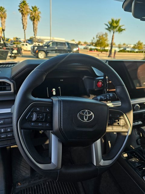 Used 2025 Toyota 4Runner TRD Off-Road Premium image 28