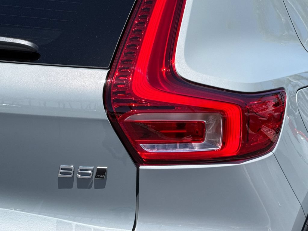 New 2026 Volvo XC40 B5 Plus w/ Protection Package Premier AWD/4WD image 26