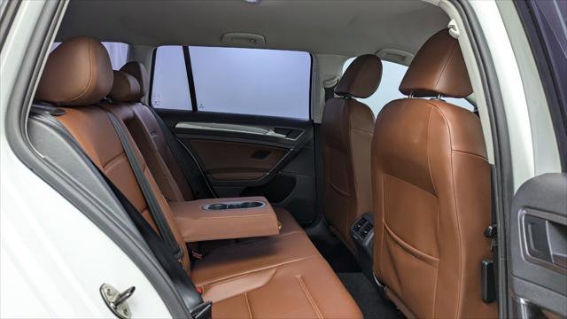 Used 2017 Volkswagen Golf Alltrack SEL image 18