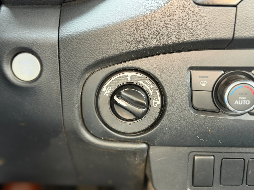 Used 2022 Nissan Frontier PRO-4X w/ Off-Road Protection Package image 12