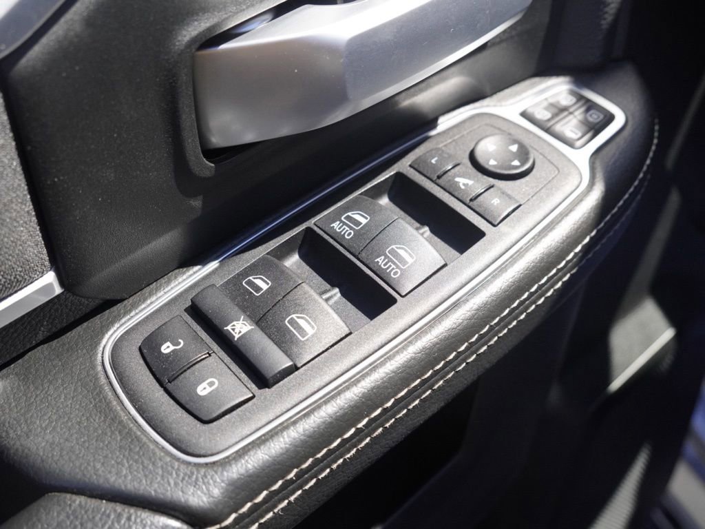 Certified 2024 RAM 2500 Big Horn AWD/4WD image 12
