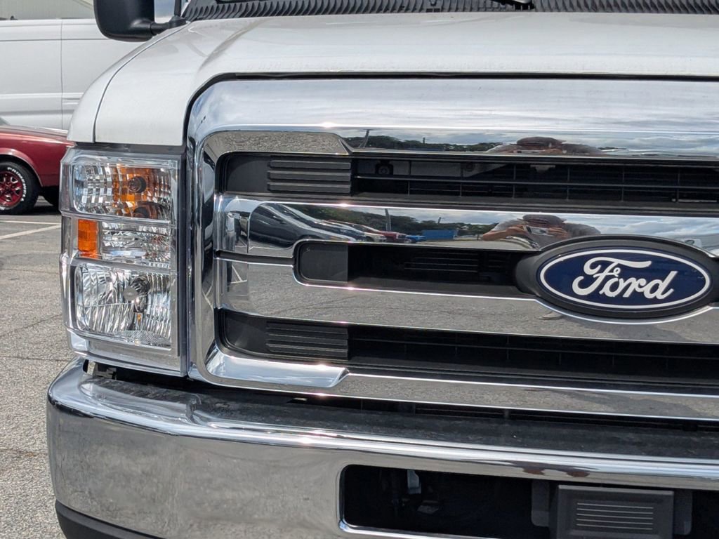 New 2026 Ford E-350 and Econoline 350 Super Duty w/ Power Equipment Group image 10
