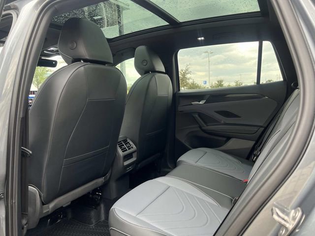 New 2026 Volkswagen Tiguan SE R-Line image 21