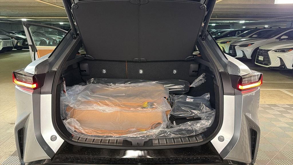 New 2026 Lexus RZ 450e AWD image 7