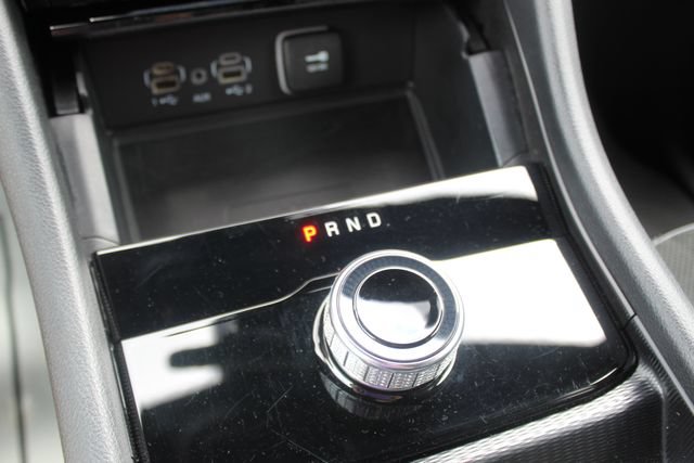 Used 2025 Jeep Grand Cherokee Altitude AWD/4WD image 25