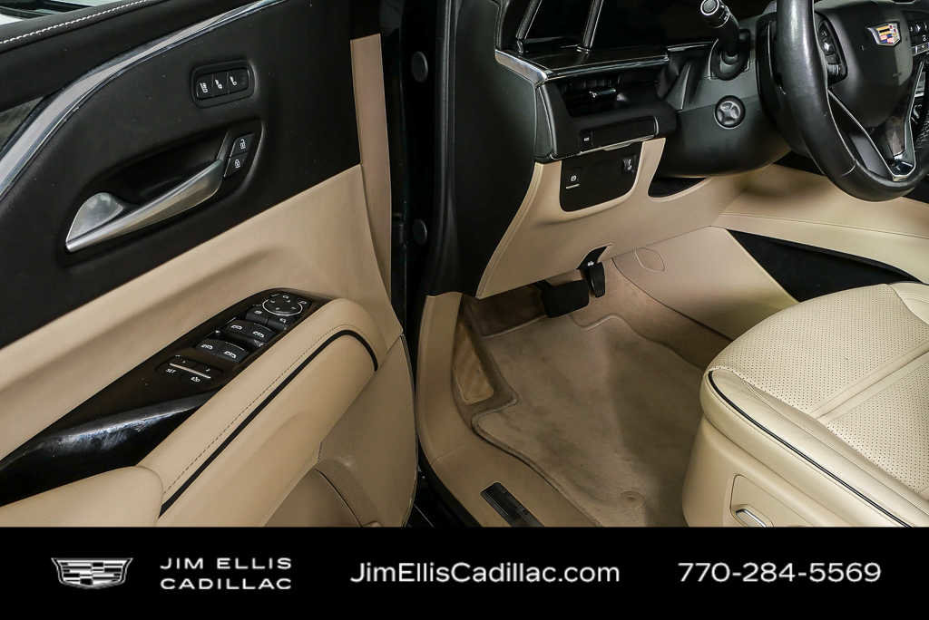 Used 2024 Cadillac Escalade Premium Luxury image 8