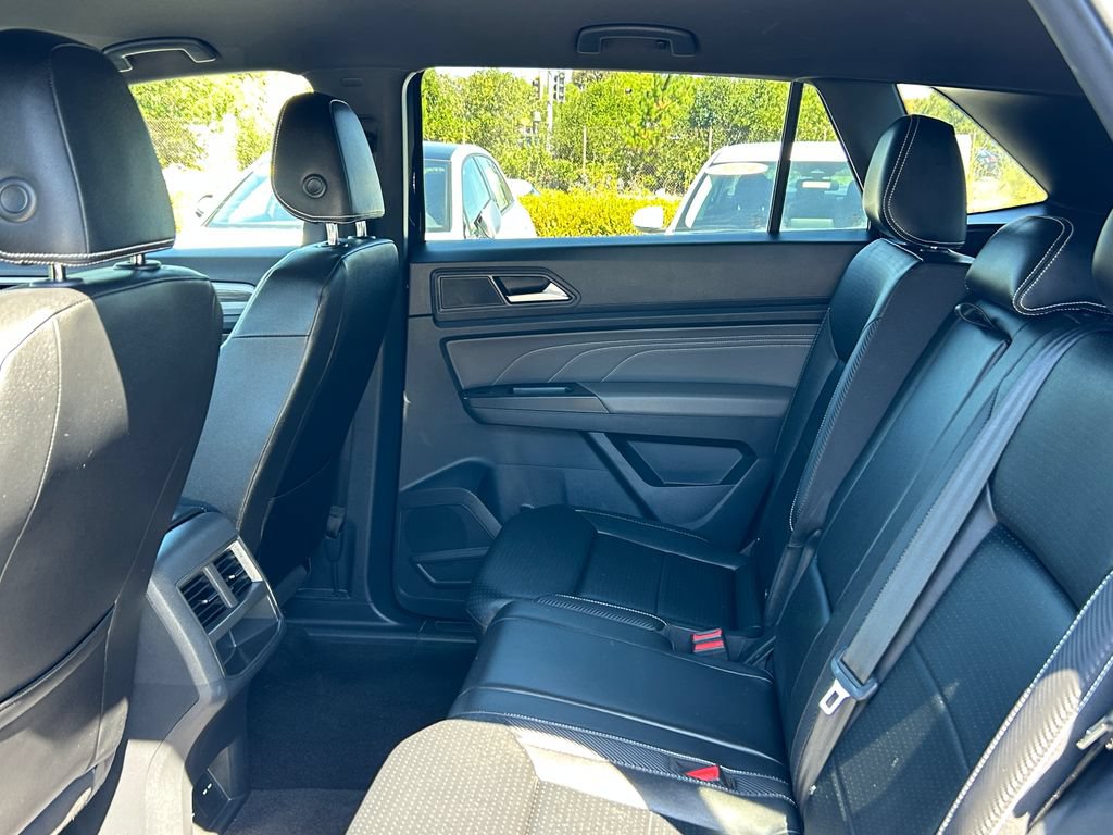 Used 2023 Volkswagen Atlas Cross Sport SE w/ Black Wheel Package AWD/4WD image 28