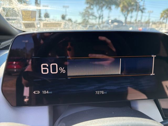 Certified 2025 Chevrolet Equinox EV LT image 9