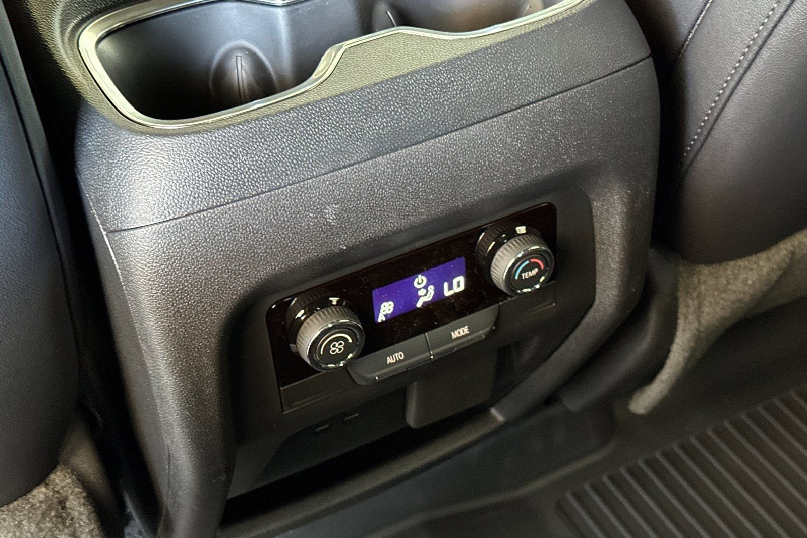 New 2026 Chevrolet Traverse Z71 w/ Enhanced Driving Package image 14