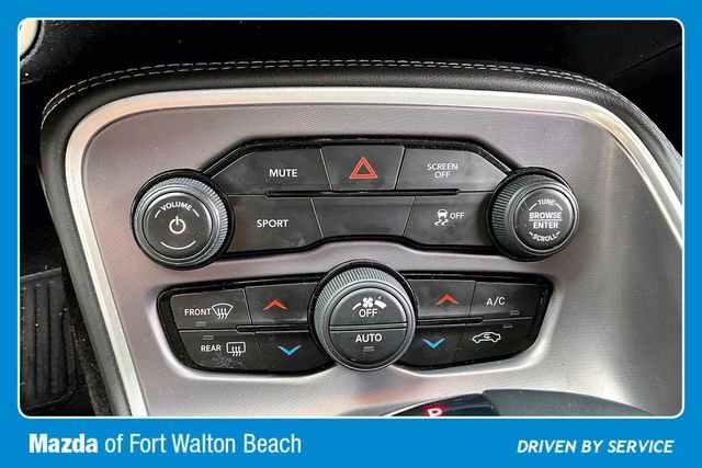Used 2019 Dodge Challenger SXT RWD image 21