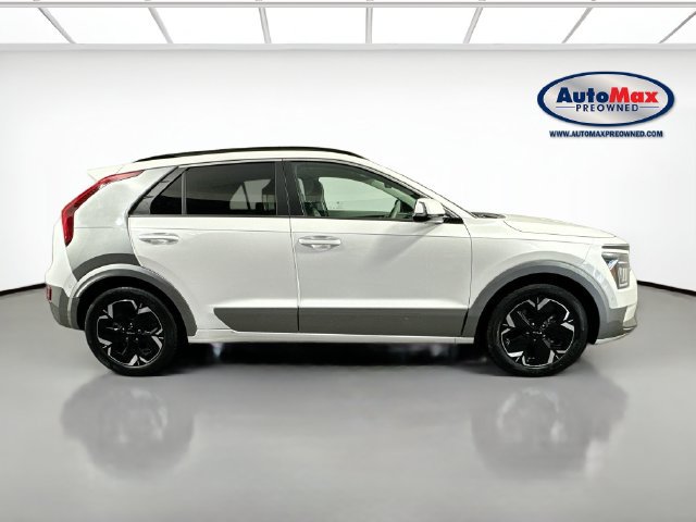Used 2023 Kia Niro Wave FWD image 10