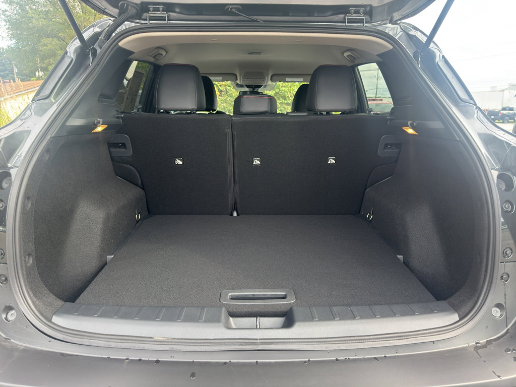 Used 2025 Nissan Kicks SR image 21