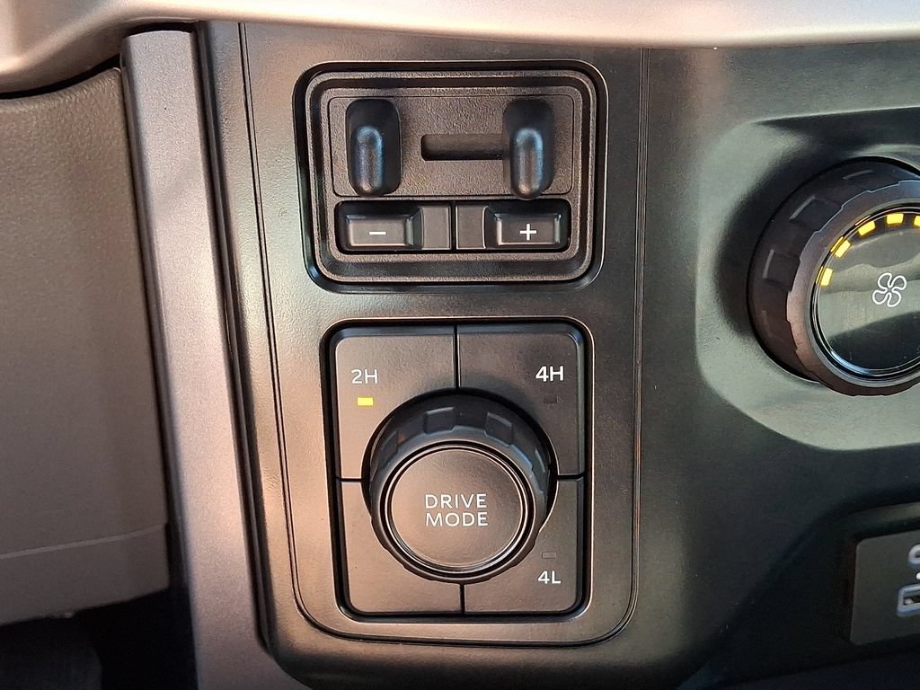 Used 2023 Ford F150 XLT AWD/4WD image 24