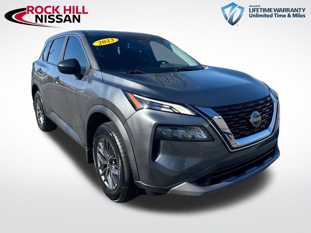 Used 2023 Nissan Rogue S image 1