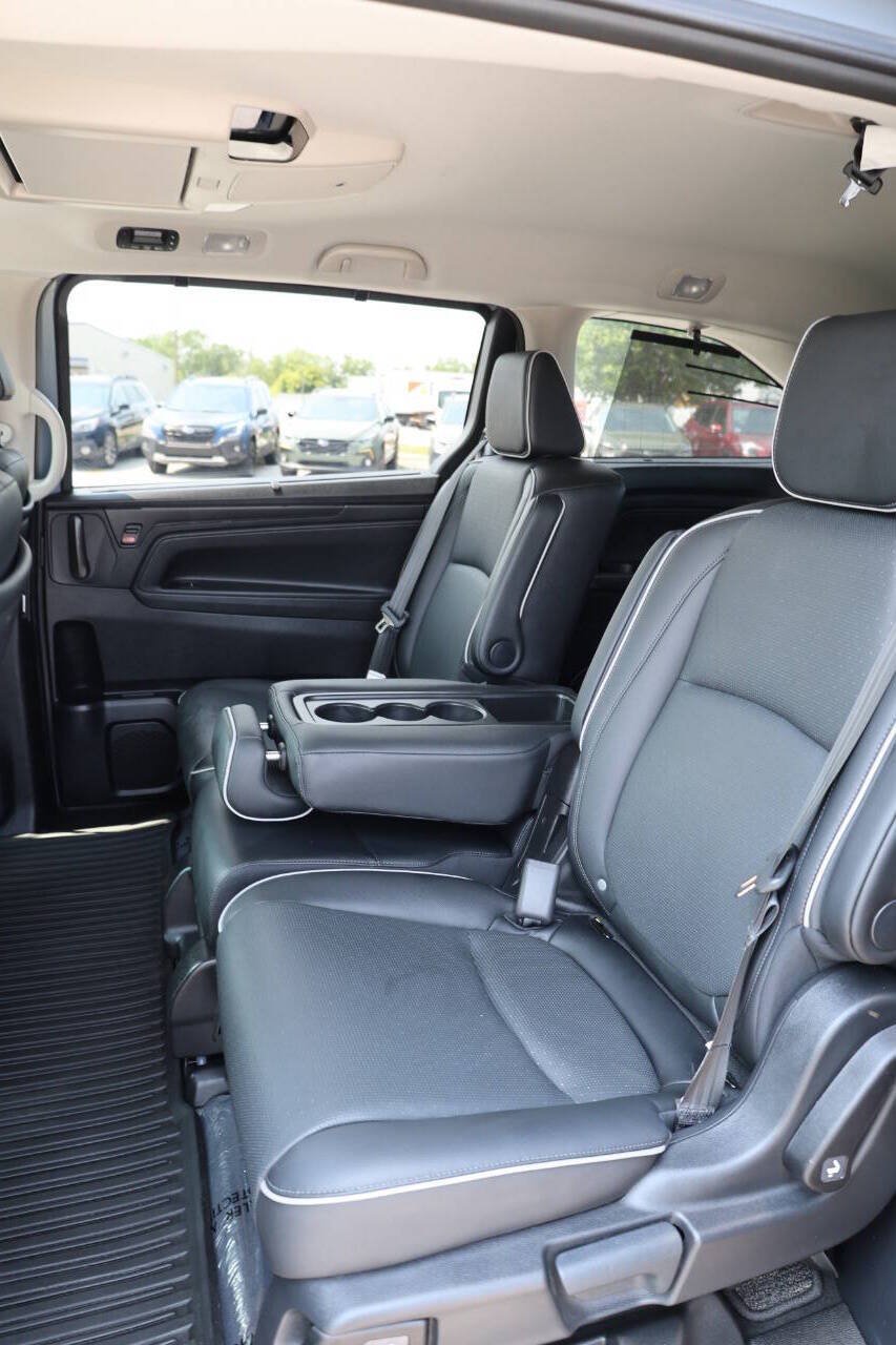 Used 2025 Honda Odyssey Elite image 18