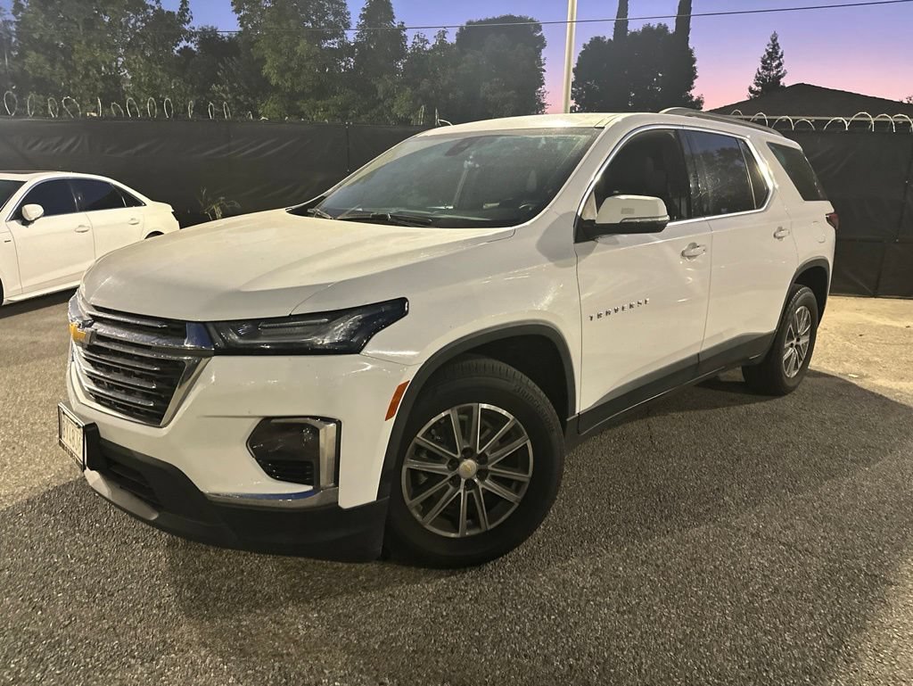 Used 2023 Chevrolet Traverse LT FWD image 2