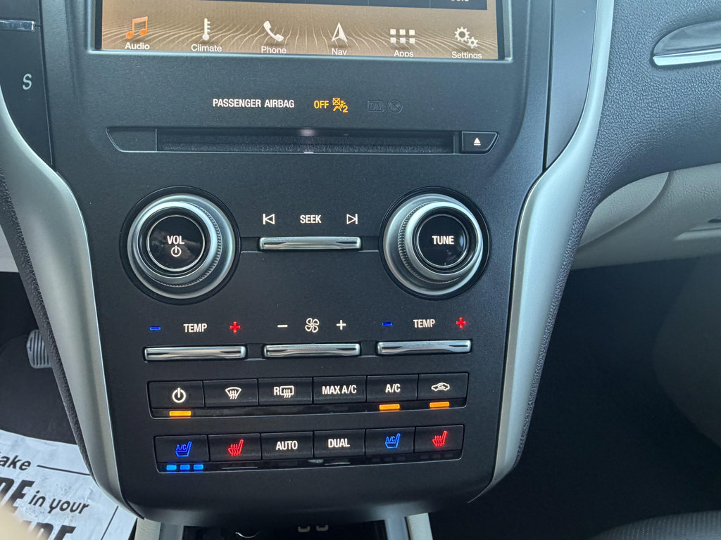 Used 2019 Lincoln MKC Reserve w/ MKC Climate Package AWD/4WD image 10