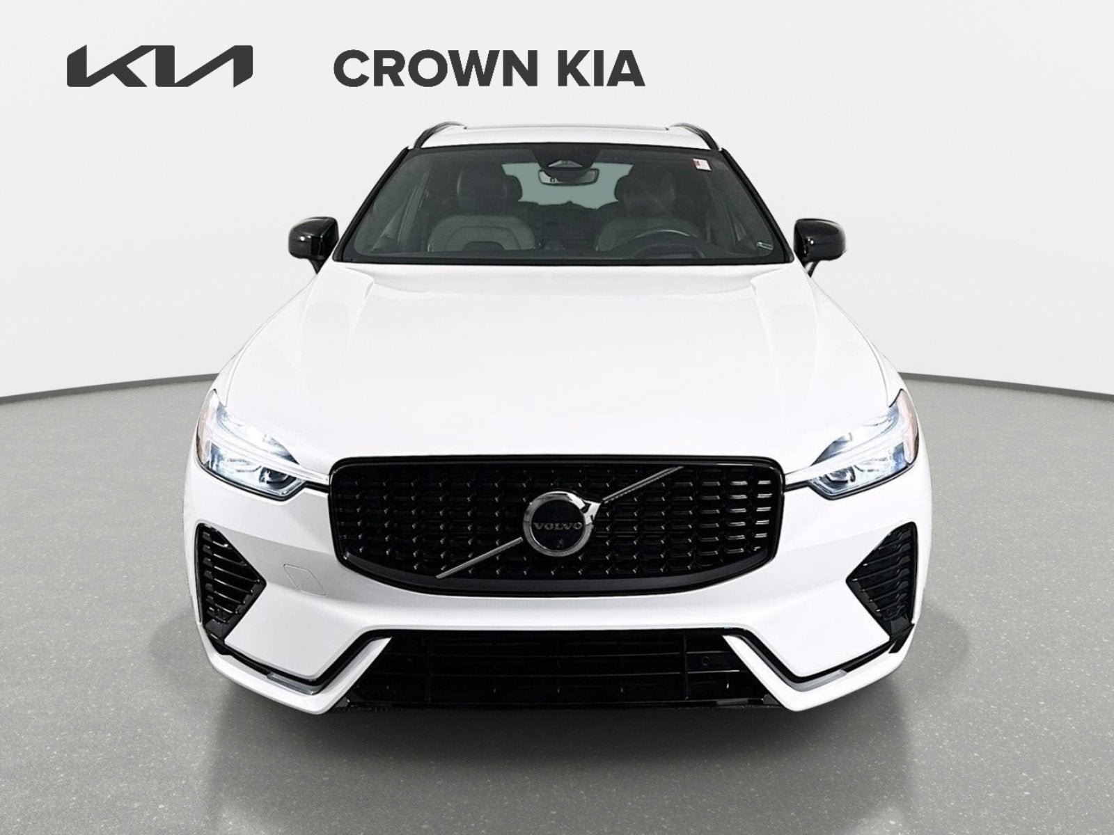 Used 2022 Volvo XC60 T8 R-Design w/ Advanced Package AWD/4WD image 2