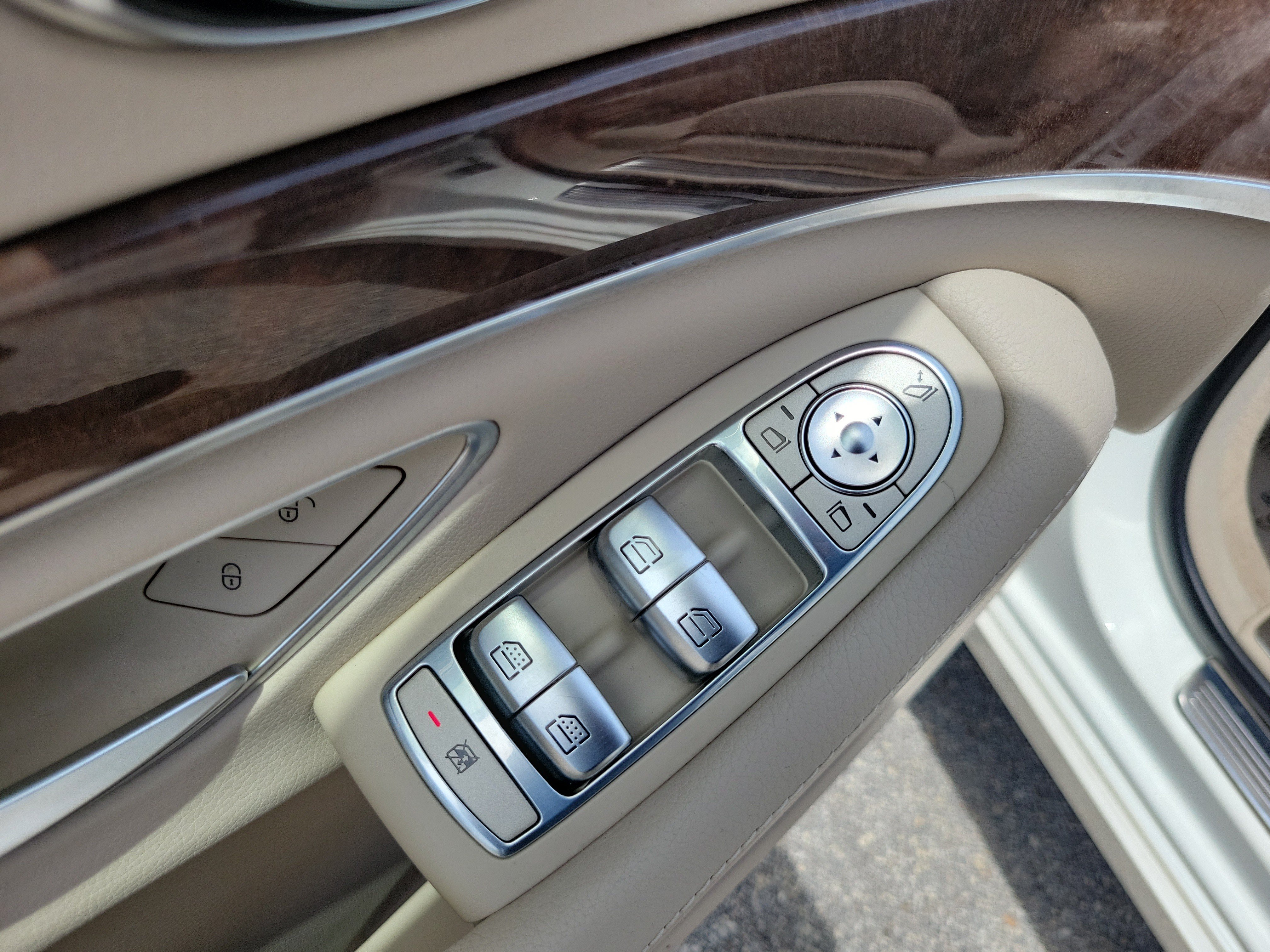 Used 2018 Mercedes-Benz S 450 Sedan image 25