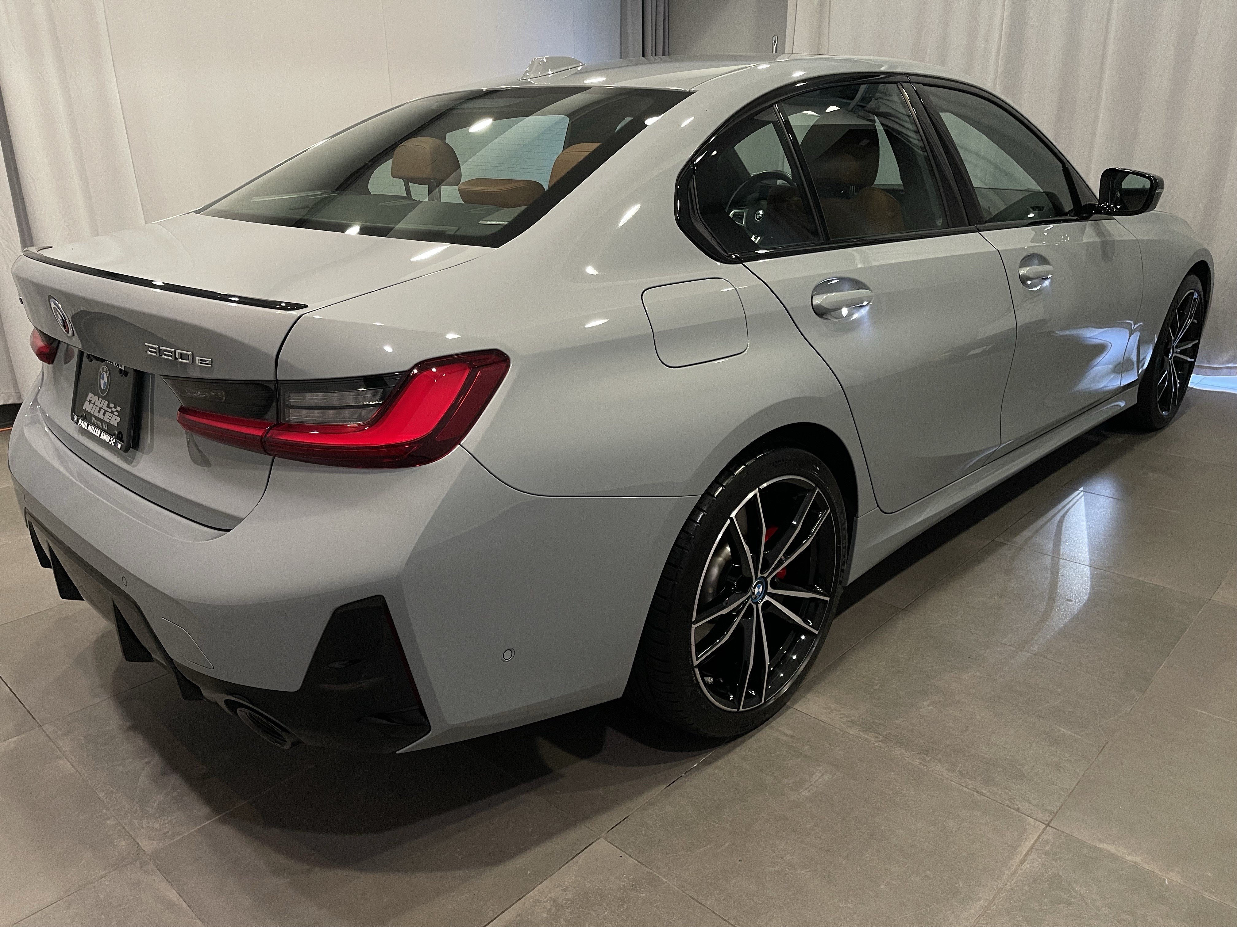 Certified 2023 BMW 330e xDrive w/ M Sport Package AWD/4WD image 6