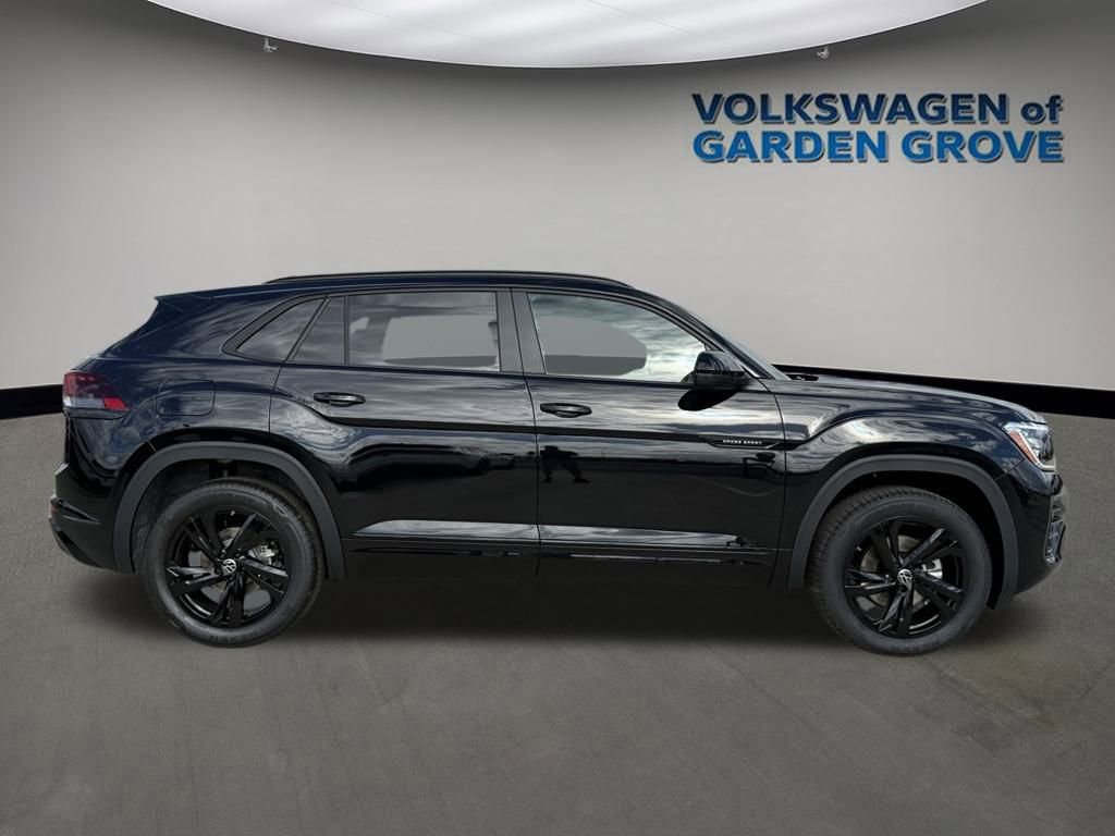 New 2026 Volkswagen Atlas Cross Sport SEL R-Line image 8