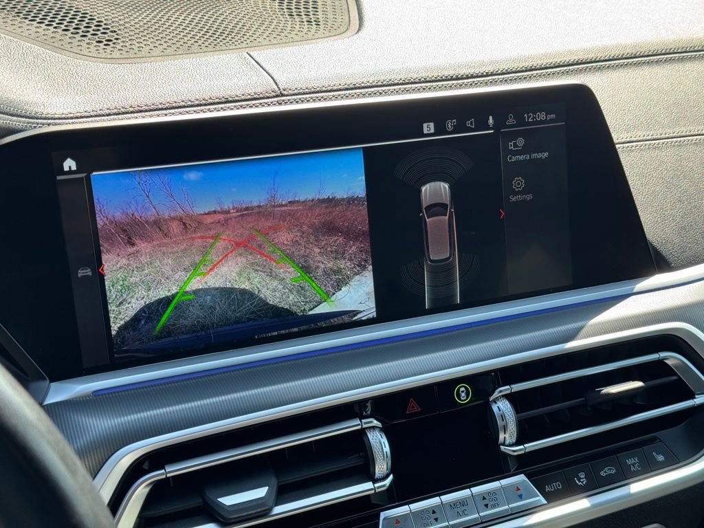 Used 2022 BMW X5 xDrive40i w/ Premium Package image 11