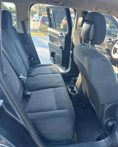 Used 2016 Jeep Patriot Sport image 4