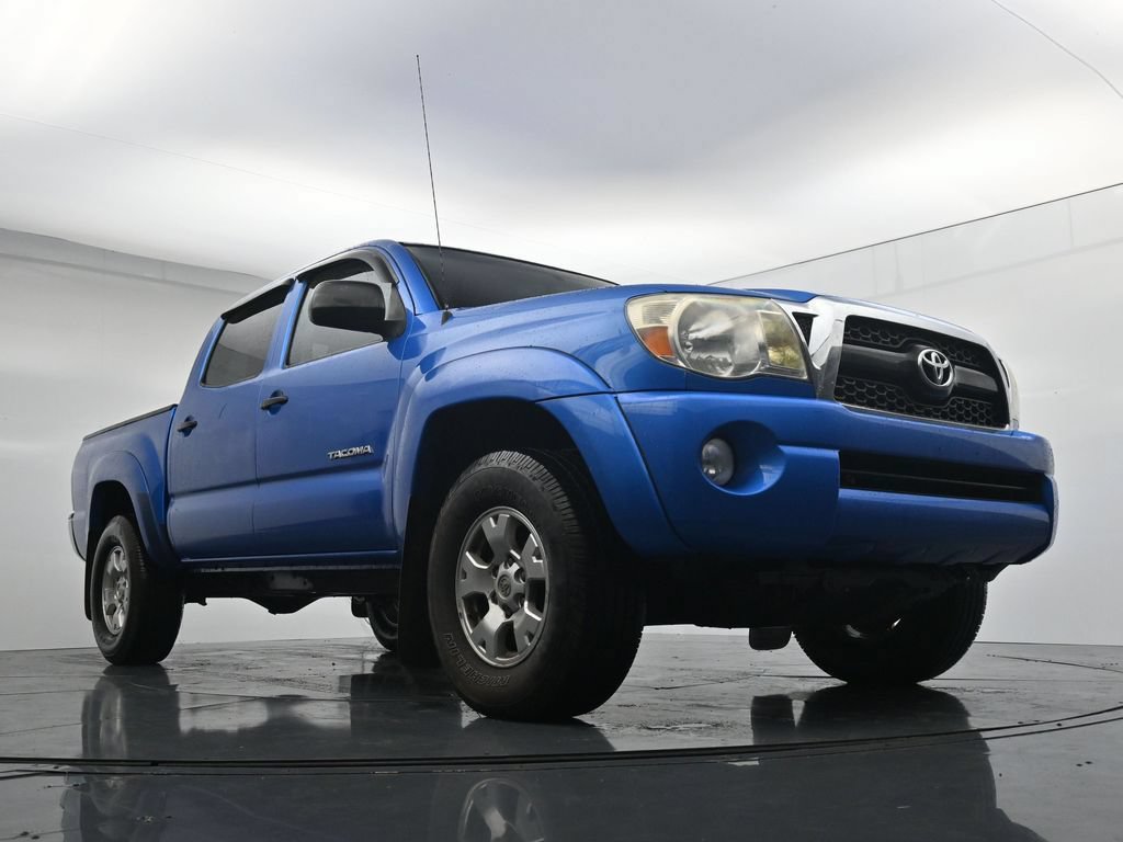 Used 2011 Toyota Tacoma 4x4 Double Cab w/ SR5 Pkg #2 image 18