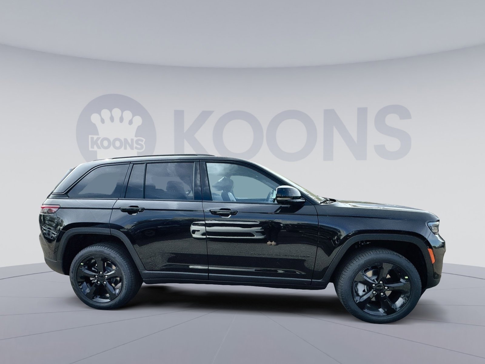 New 2025 Jeep Grand Cherokee Limited w/ Luxury Tech Group II image 8