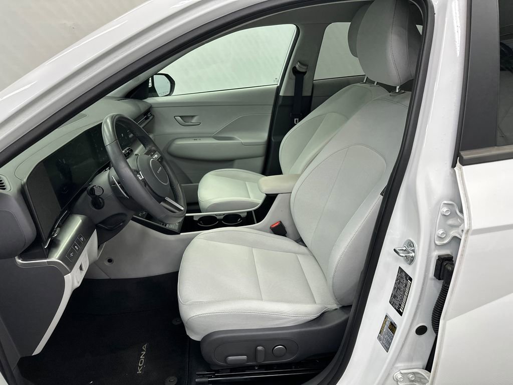 Used 2024 Hyundai Kona SEL w/ Convenience Package image 9