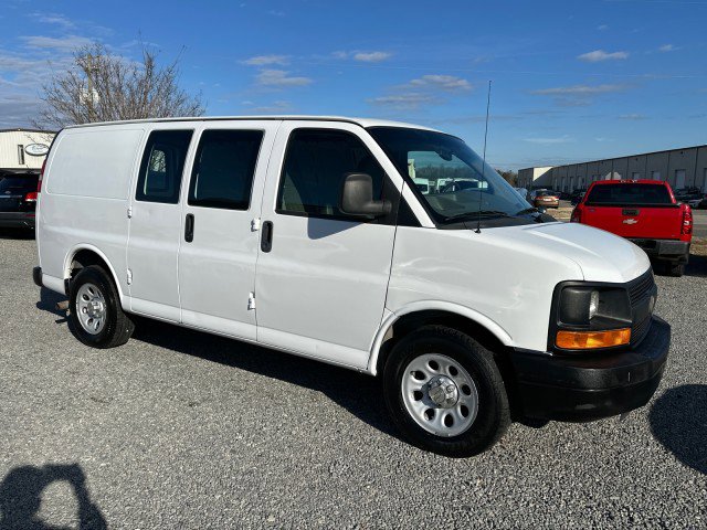 Used 2011 Chevrolet Express 1500 image 5
