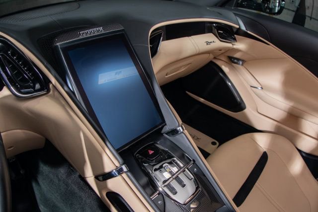Used 2021 Ferrari Roma image 16