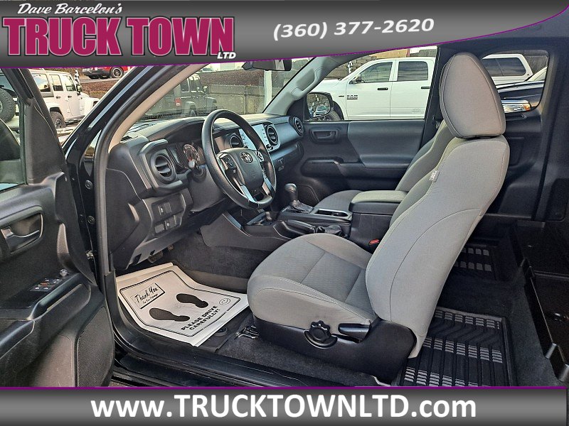 Used 2023 Toyota Tacoma SR image 12