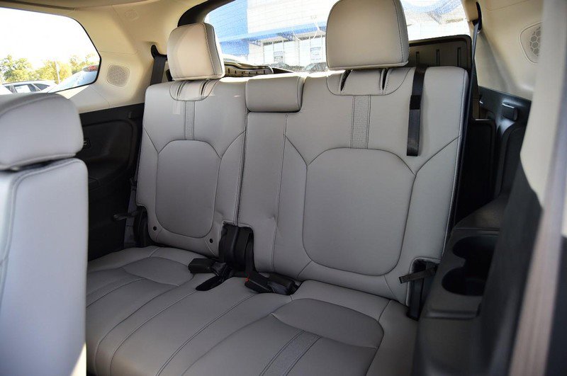 New 2025 Honda Pilot Touring image 28