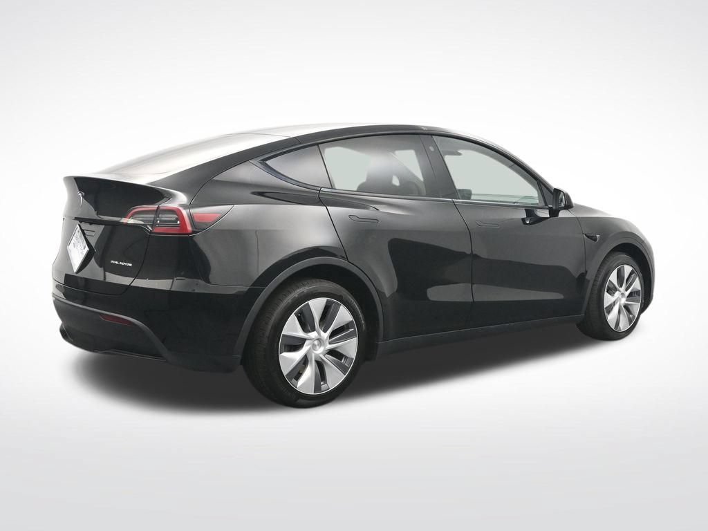 Used 2023 Tesla Model Y Long Range AWD/4WD image 6
