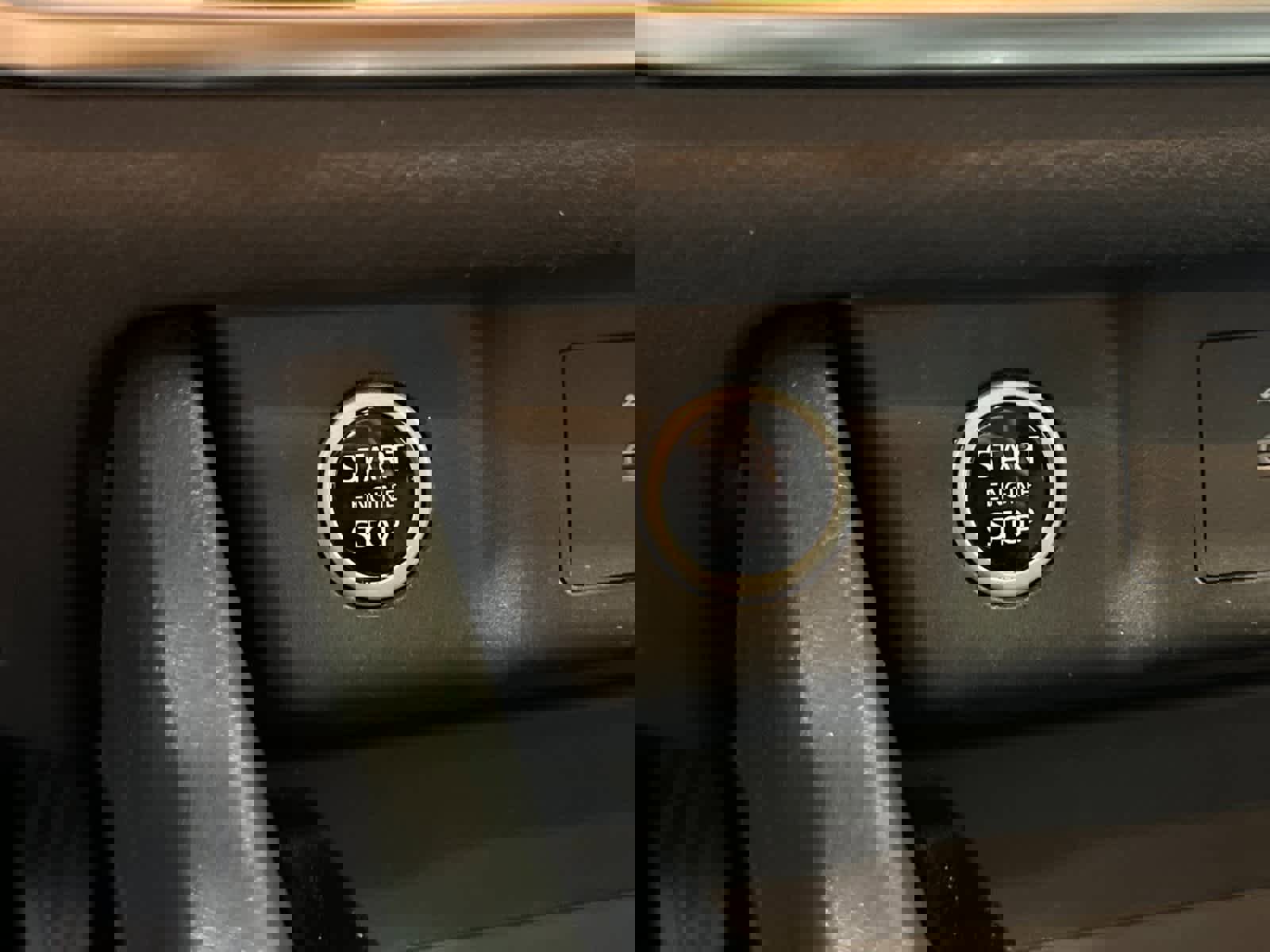 Used 2023 Nissan Rogue SV image 22