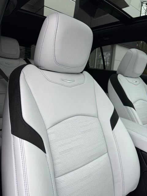 Used 2024 Cadillac XT4 Sport image 21