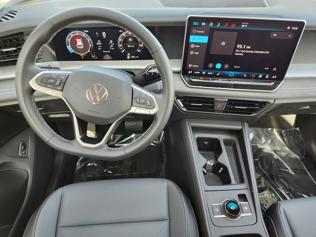 New 2026 Volkswagen Tiguan SE AWD/4WD image 3