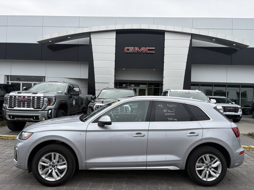 Used 2024 Audi Q5 2.0T Premium image 1