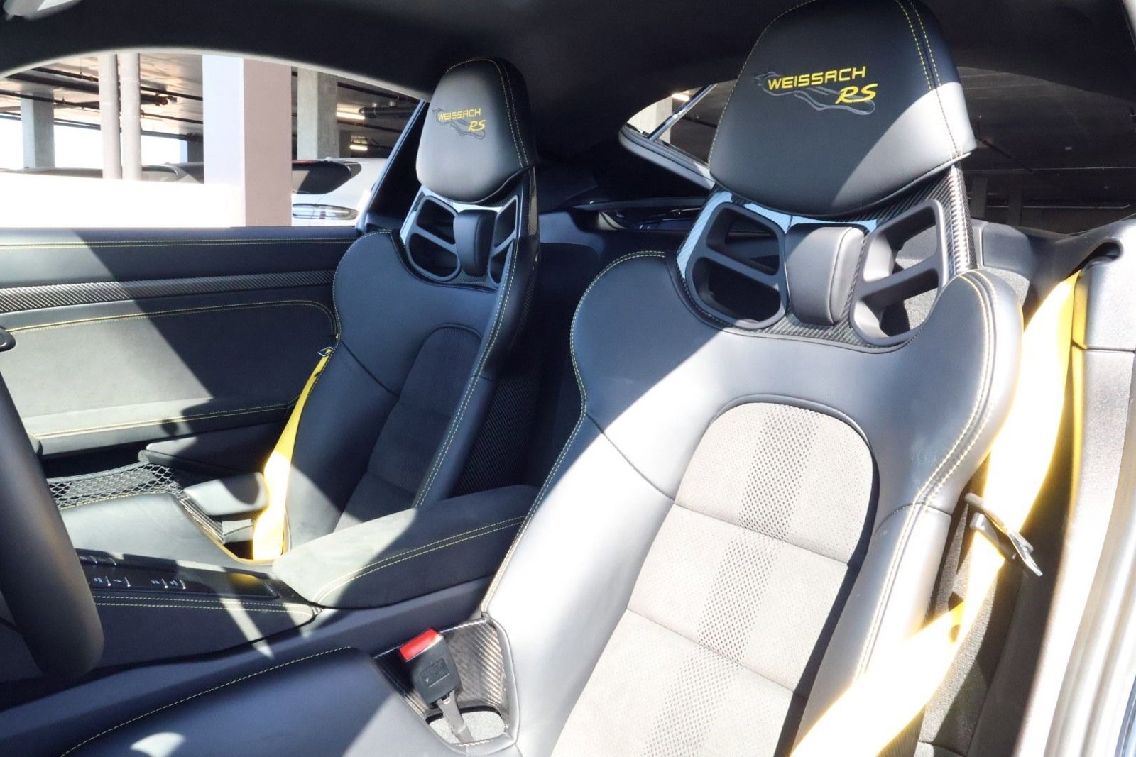 Certified 2025 Porsche 718 Cayman GT4 RS image 5